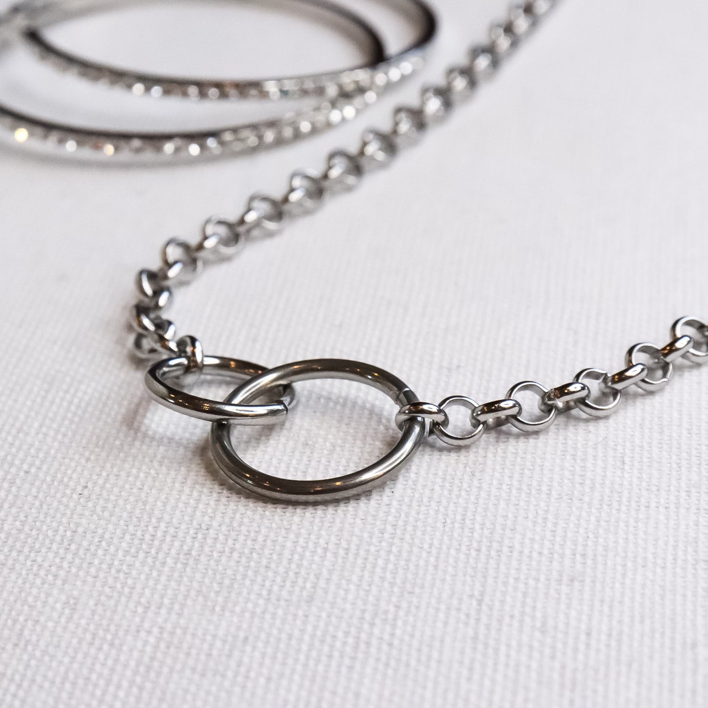 Circle Interlocking Link Chain Necklace
